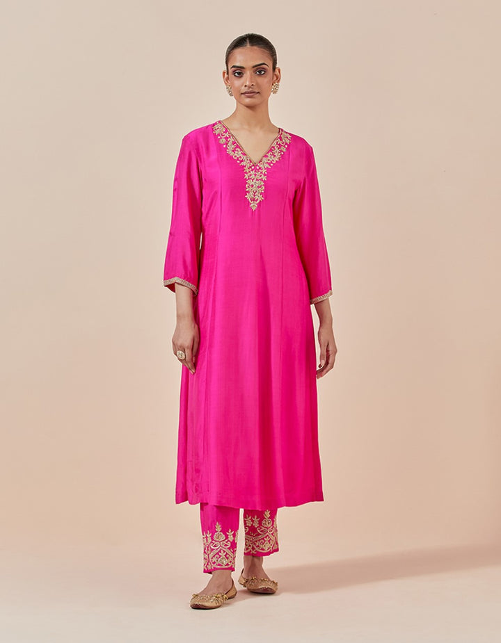 Pink chanderi embroidered kurta with pants