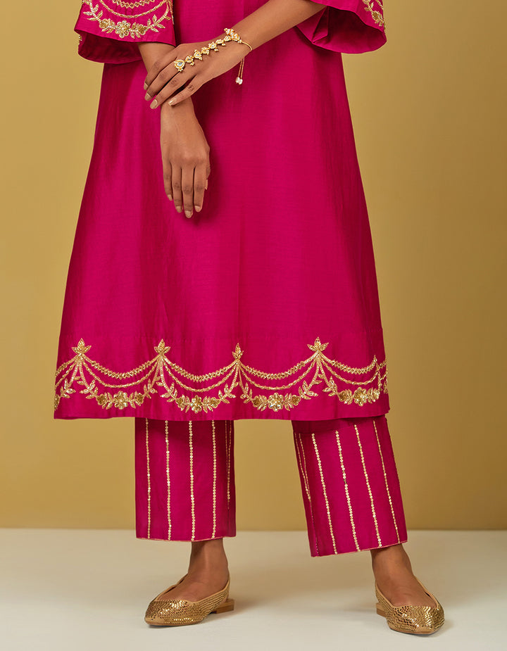 Magenta Embroidered Chanderi Silk Kurta With Pants And Dupatta