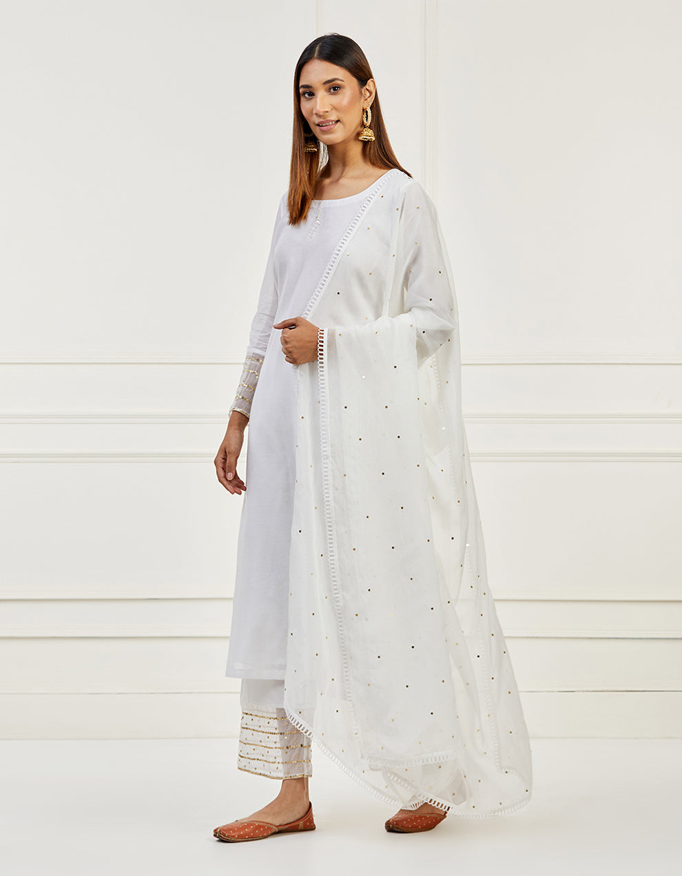 White Embroidered Chanderi Kurta Set main image 0