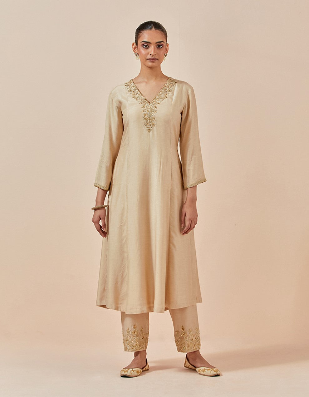 Beige chanderi embroidered kurta with pants and dupatta