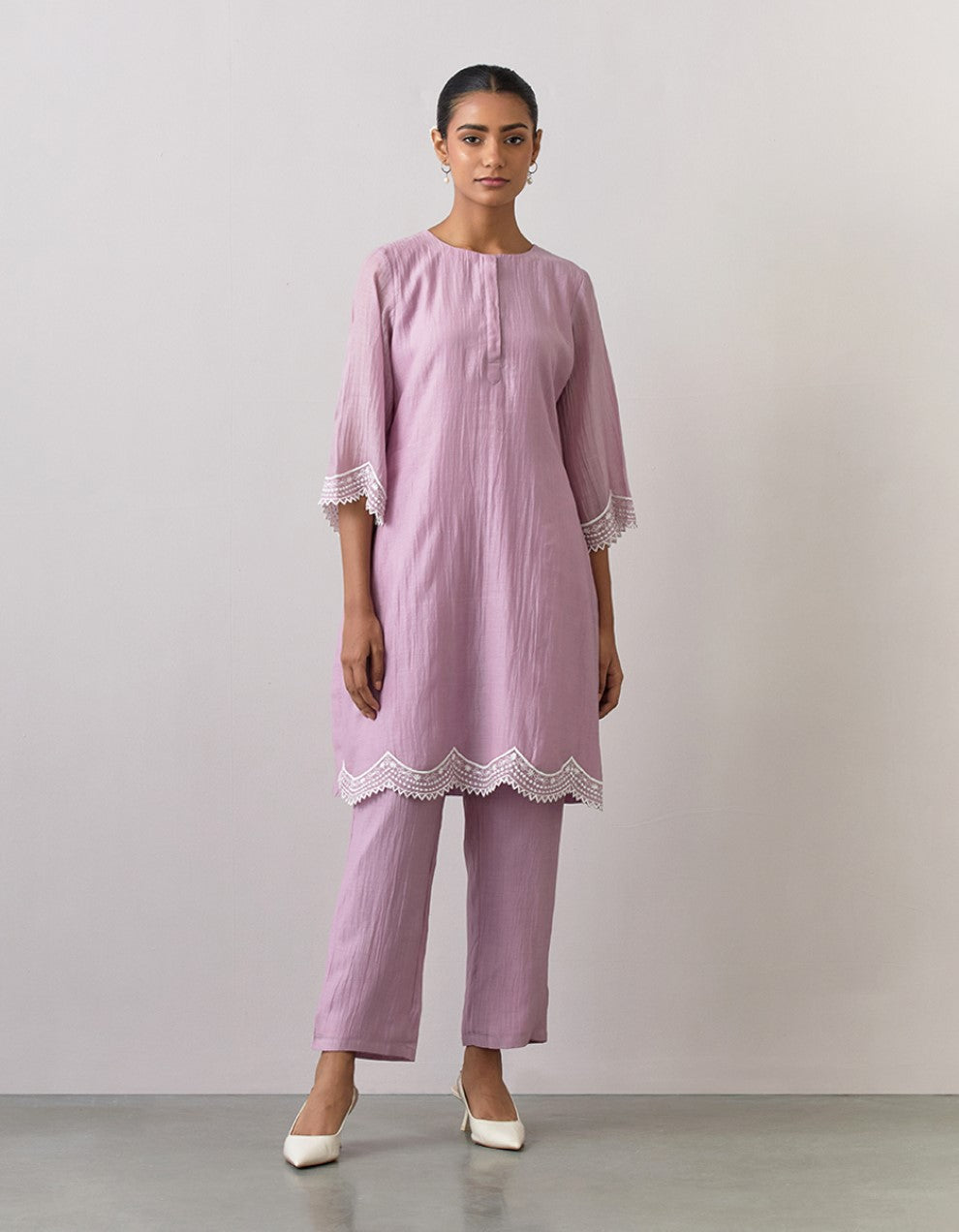 Lavender chanderi embroidered kurta with pants