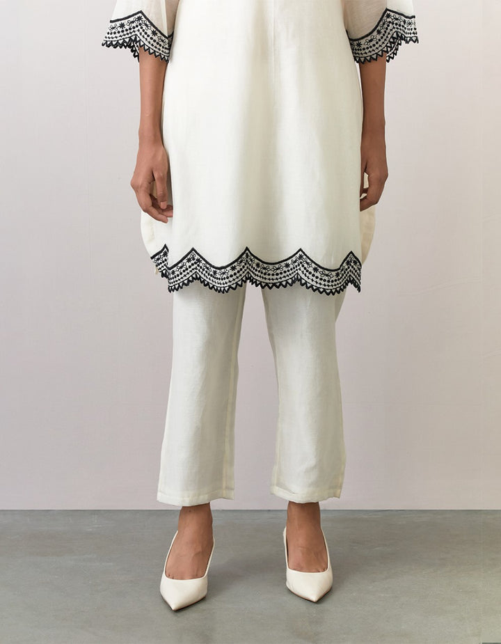White chanderi embroidered kurta with pants