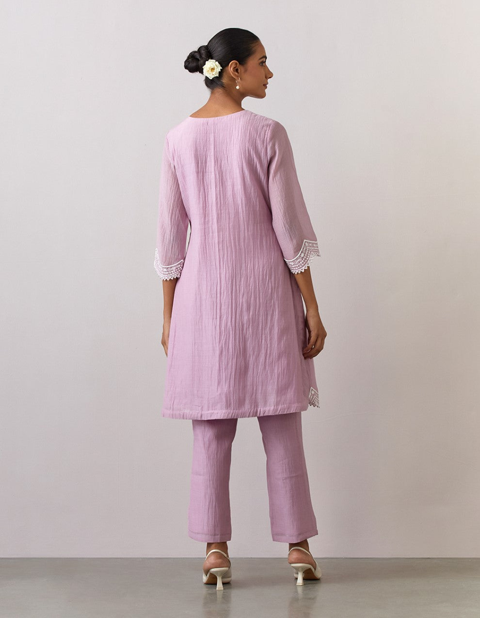 Lavender chanderi embroidered kurta with pants