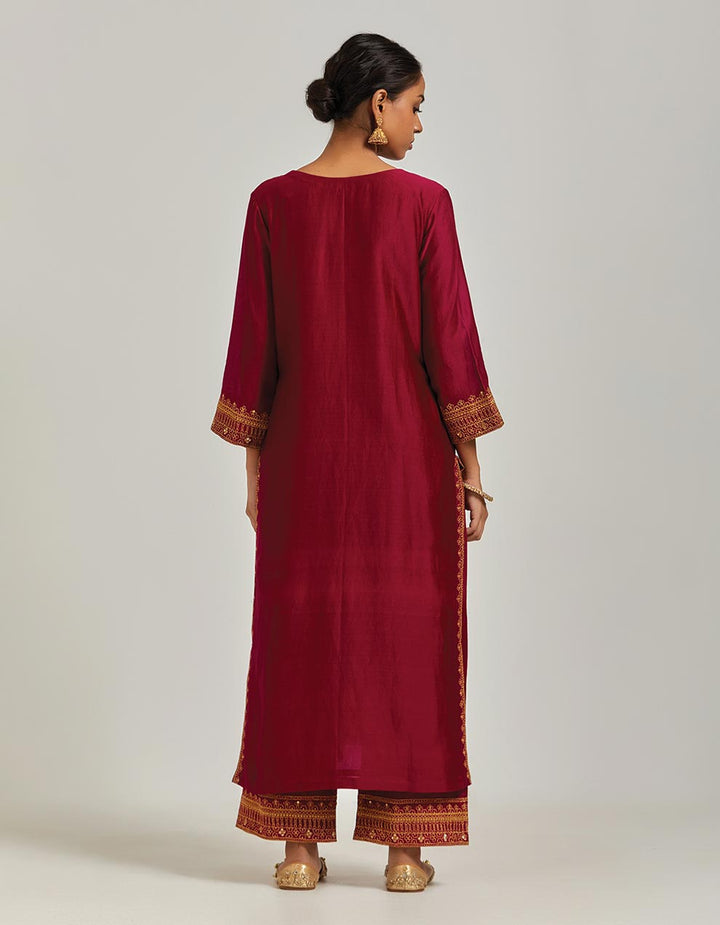 Red Chanderi Silk Embroidered Kurta With Pants