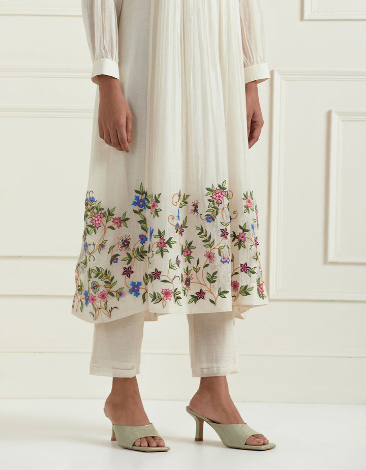 White hand embroidered chanderi kurta with pants and dupatta