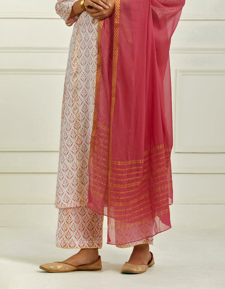 Pink Printed Kurta With Pallazo And Dupatta