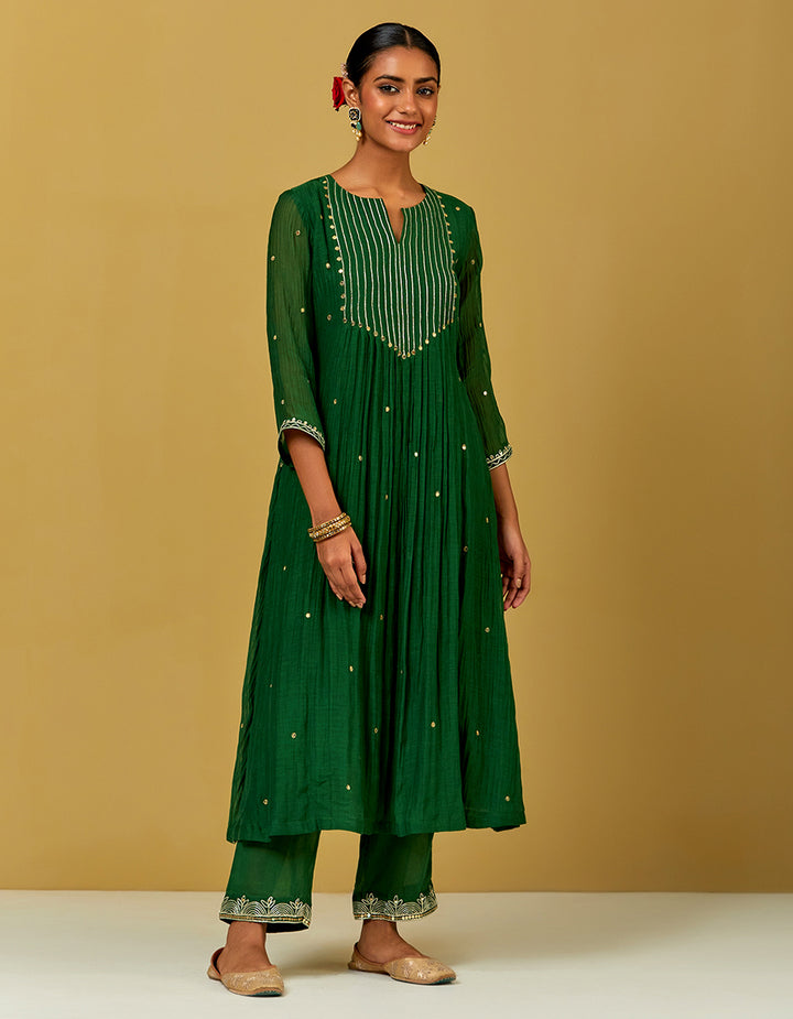 Green Embroidered Chanderi Kurta With Cotton Pants