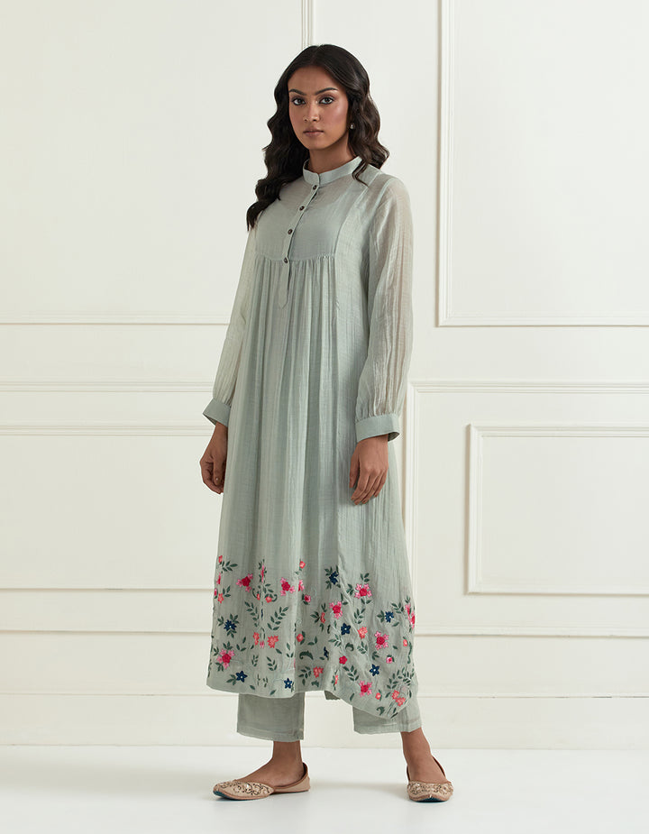 Grey hand embroidered chanderi kurta with pants and dupatta