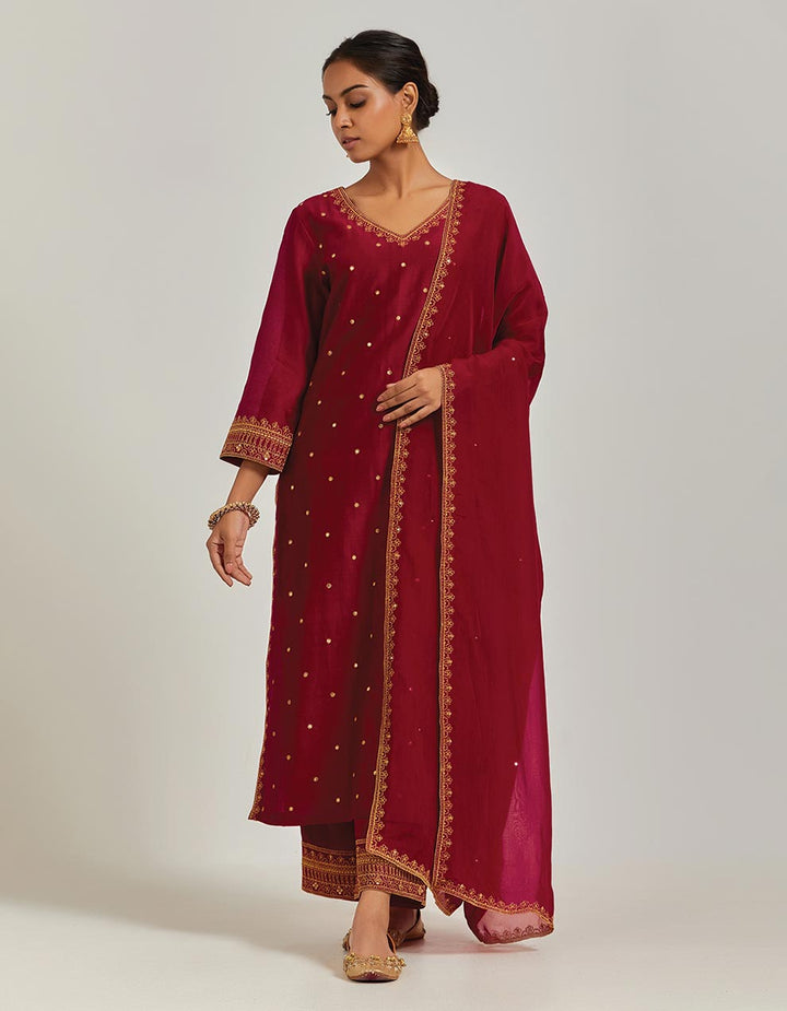 Red Chanderi Silk Embroidered Kurta With Pants And Dupatta