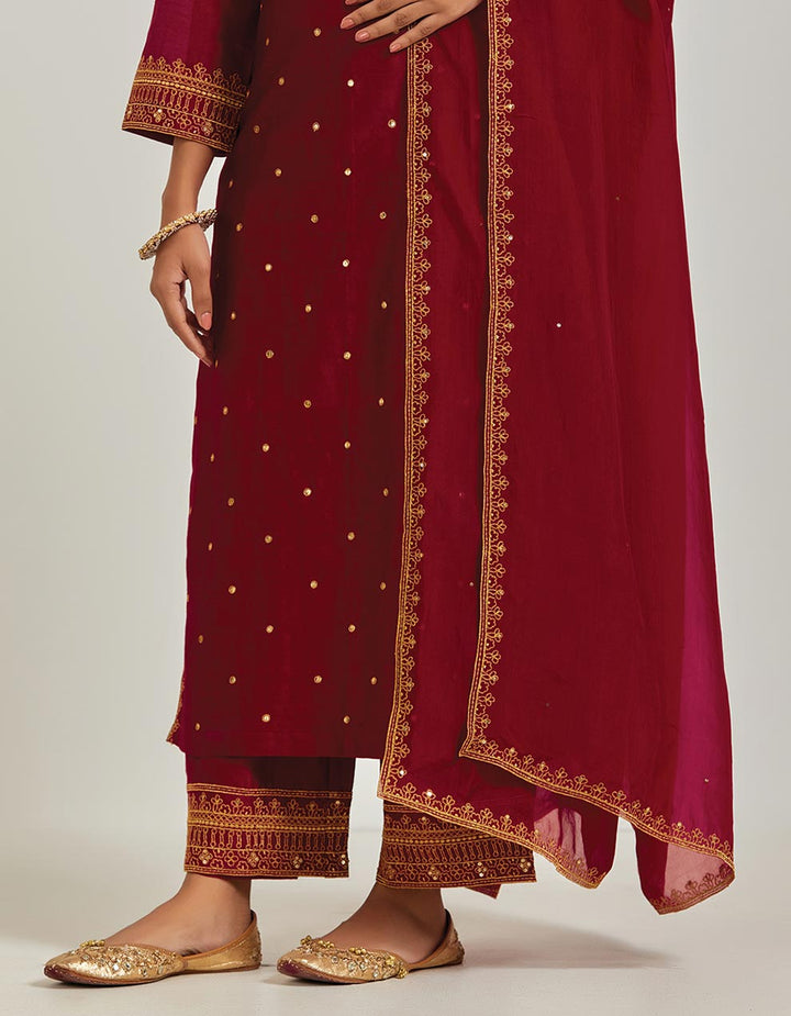 Red Chanderi Silk Embroidered Kurta With Pants And Dupatta