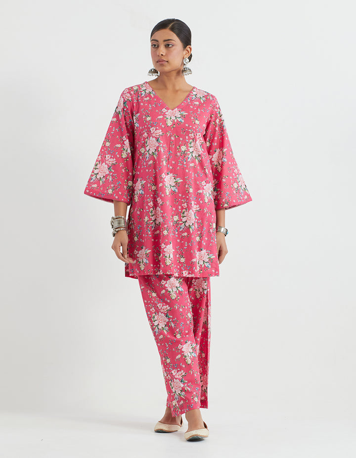 Pink Printed Cotton Kurta With Pants