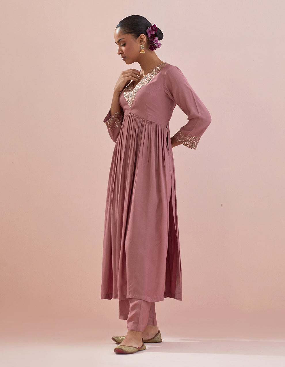 Dust Pink Muslin Kurta With Pants and Shimmer Organza Dupatta