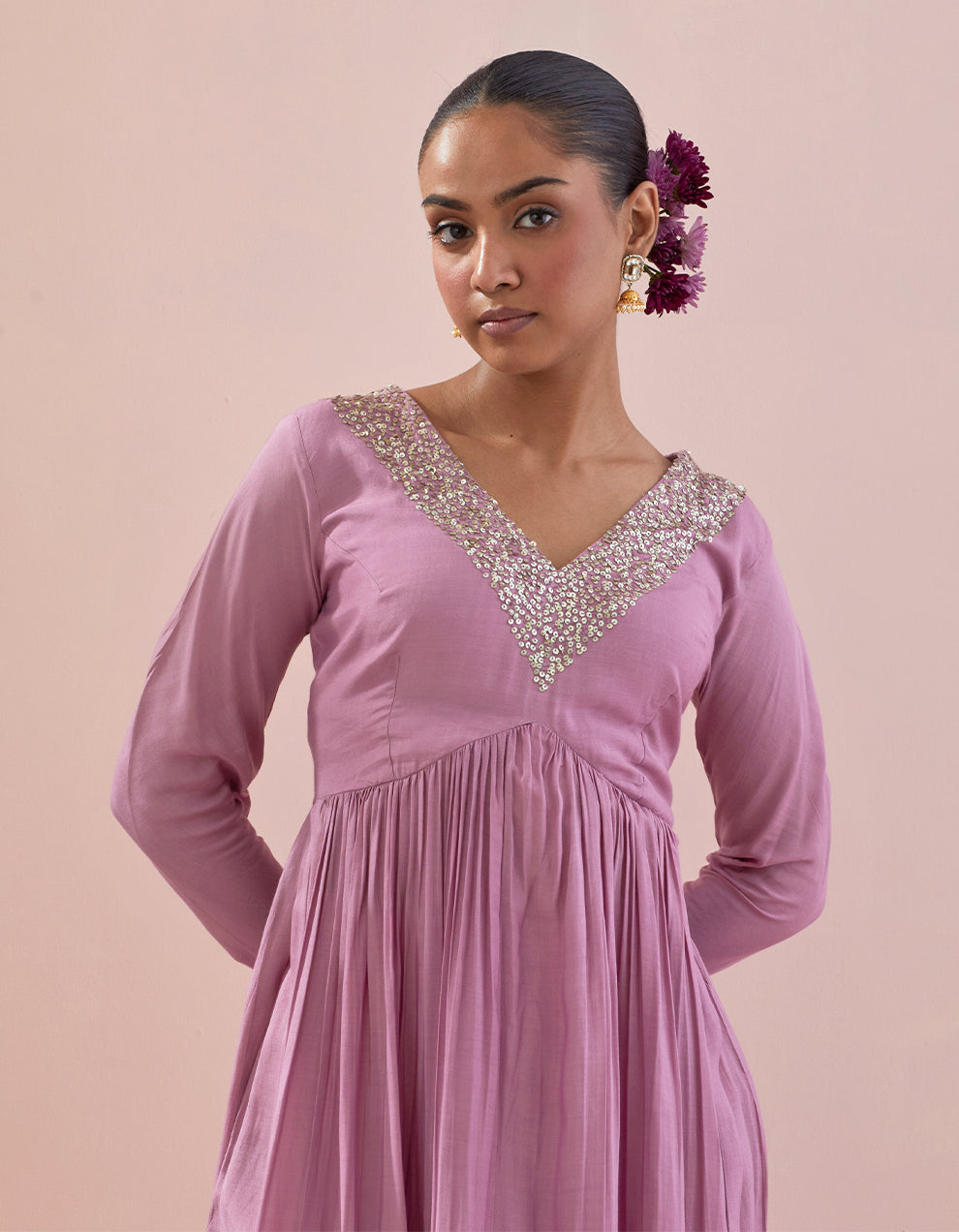 Lavender Muslin Kurta With Pants and Shimmer Organza Dupatta