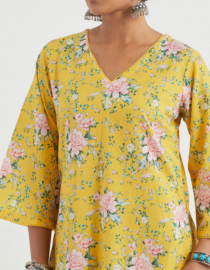 Yellow Printed Cotton Kurta With Pants