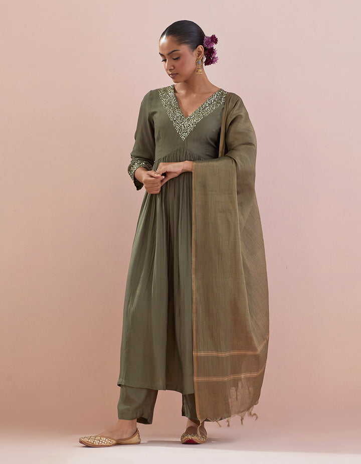 Green Muslin Kurta With Pants and Shimmer Organza Dupatta