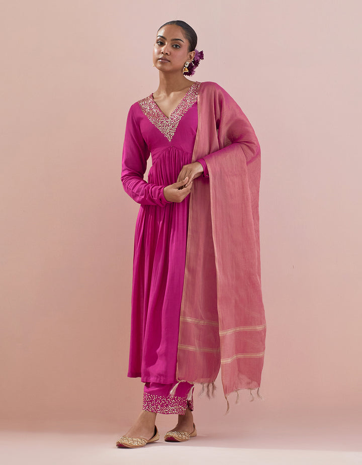 Magenta Muslin Kurta With Pants and Shimmer Organza Dupatta