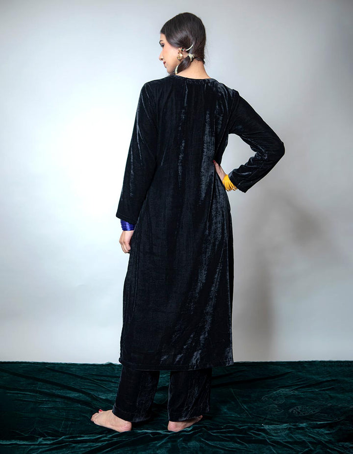 Black silk velvet embroidered kurta
