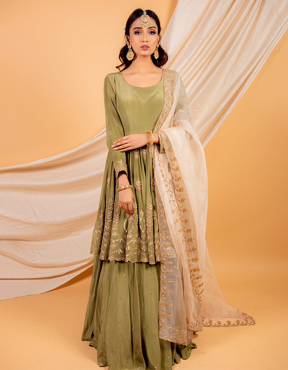 Buy-best-Green-embroidered-Kurti-with-skirt-and-dupatta-dress-for-women-in-IndiaBuy-best-Green-embroidered-Kurti-with-skirt-and-dupatta-dress-for-women-in-India