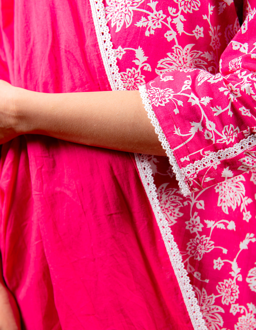 block-printed-pink-straight-cut-kurta-with-pants-and-a-cotton-lace-dupatta