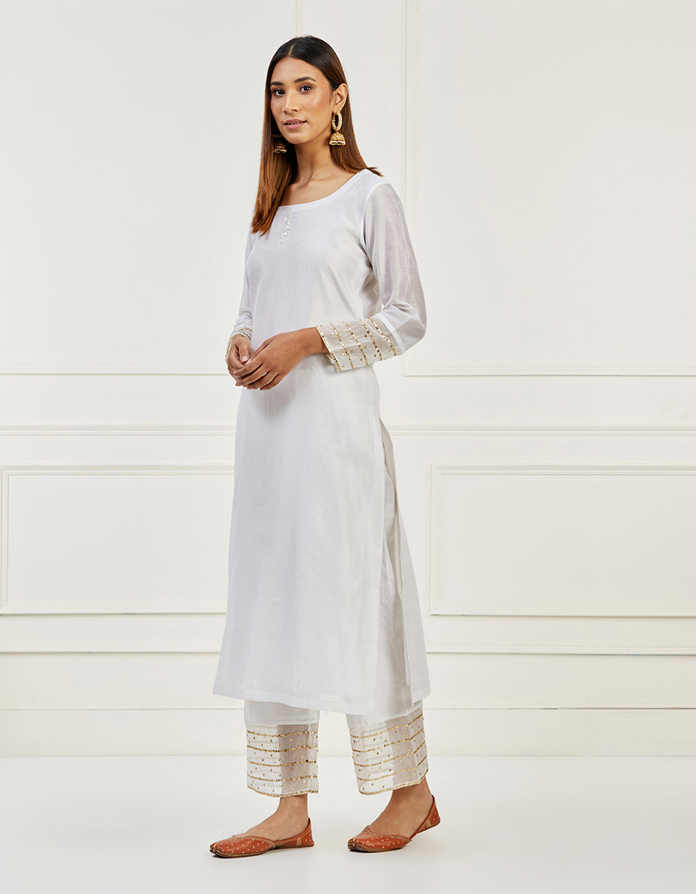 white-embroidery-chanderi-kurta-with-pants