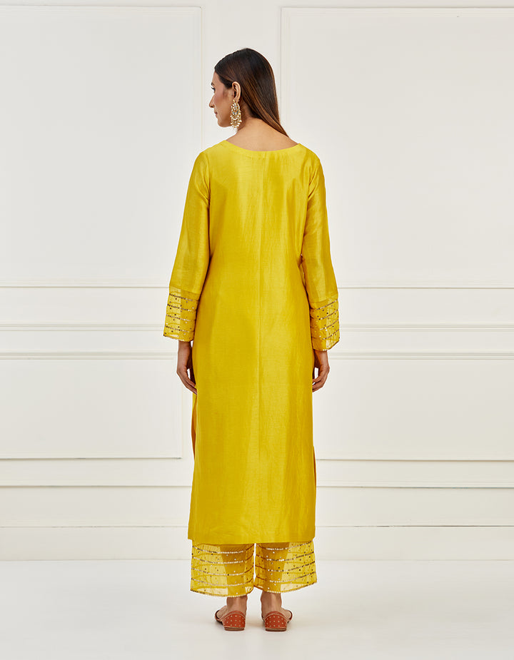 yellow-embroidery-chanderi-kurta-with-pants