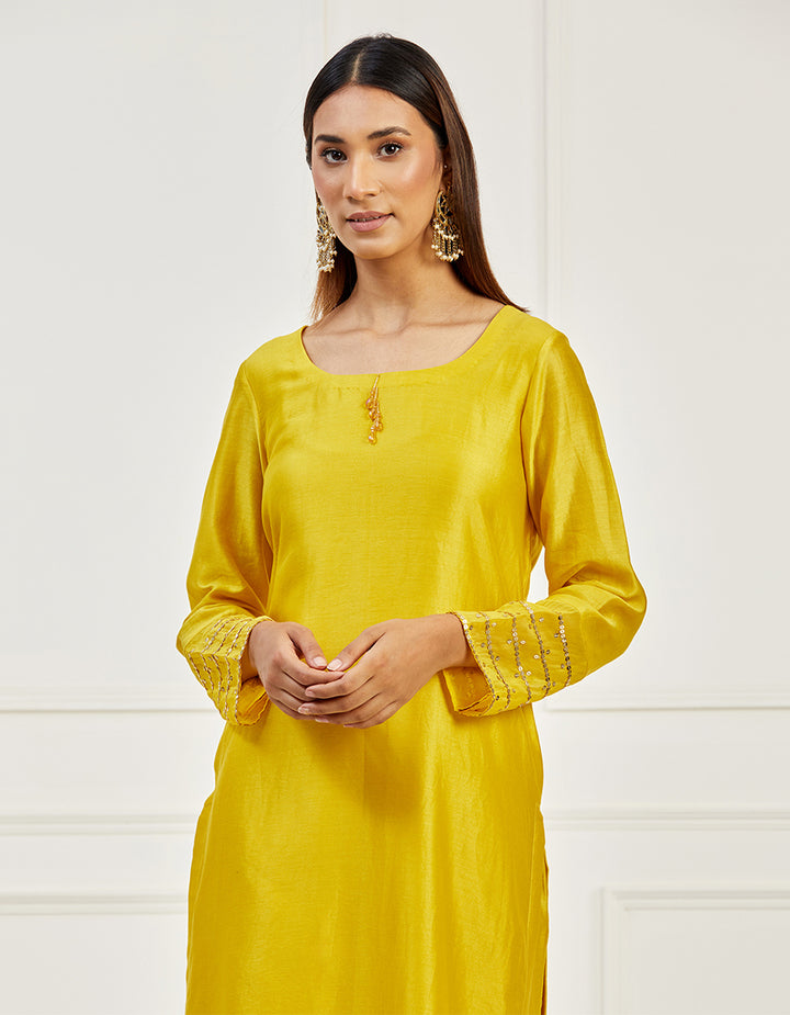 yellow-embroidery-chanderi-kurta-with-pants-and-dupatta